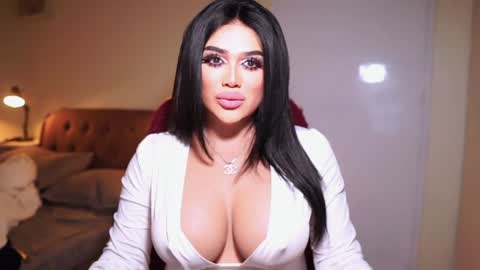 Anne Hart online show from 01.07.25