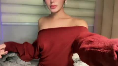 Snapshot of annedee_ chatting on 12.15.25 Kim online show from 12.15.25