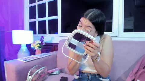 Anne online show from 11.23.25