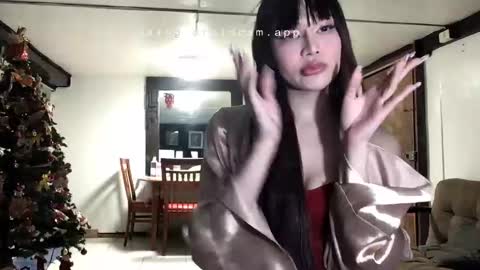 annemarieee online show from 10.24.25