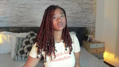 Snapshot of anneth__m chatting on 05.05.26 Anneth online show from 05.05.26