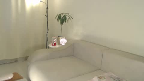 Snapshot of annett chatting on 01.08.25 Annett online show from 01.08.25