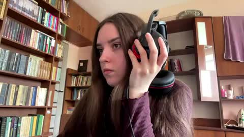 Snapshot of annettavictoria chatting on 05.22.26 Aria online show from 05.22.26