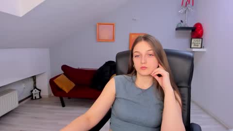 annewilsonn online show from 03.16.26