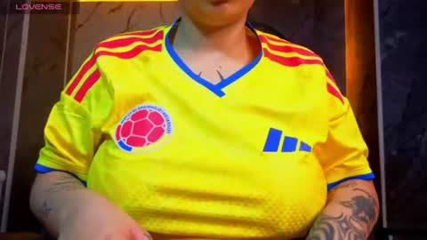 Snapshot of anni_acker_b chatting on 06.19.26 Anni acker b online show from 06.19.26