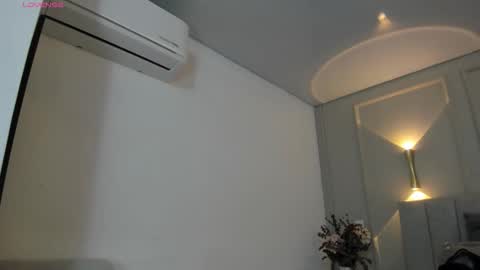 Snapshot of annie_20_ chatting on 02.06.26 annie_20_ online show from 02.06.26