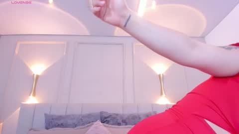 Snapshot of annie_20_ chatting on 02.19.26 annie_20_ online show from 02.19.26