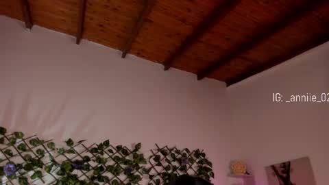 annie_barozzi online show from 03.09.25