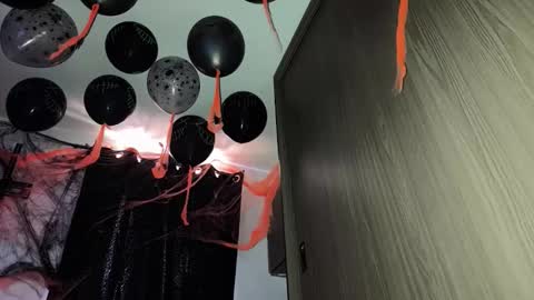 Snapshot of annie_darling_ chatting on 11.01.25 A N G E L online show from 11.01.25