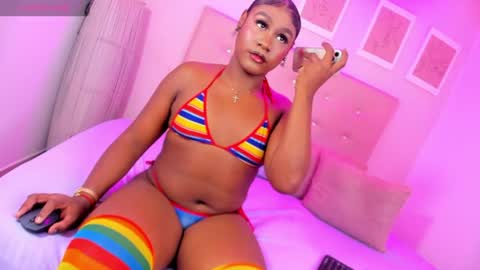 annie_dolce_ online show from 06.22.26