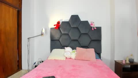 Annie online show from 12.03.24