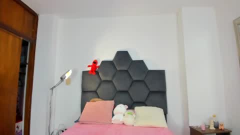 Annie online show from 01.21.25