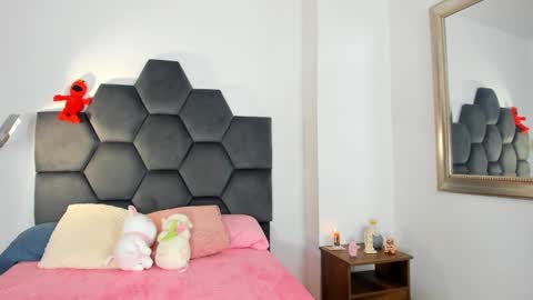 Annie online show from 01.24.25