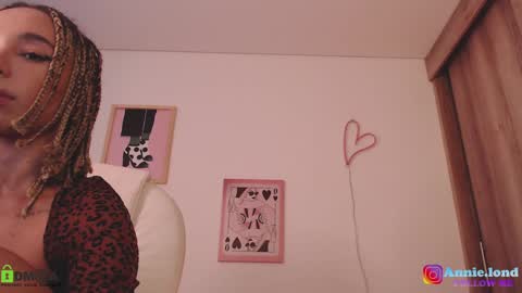 Annie online show from 12.20.24