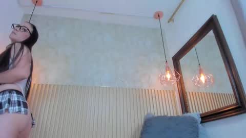 Annie online show from 05.11.26