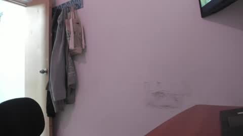 annie_rosse1017 online show from 04.26.26