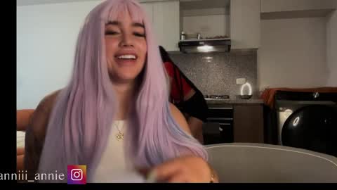 JEANNE no olvides seguirme dont forget follow me  uu online show from 05.04.26