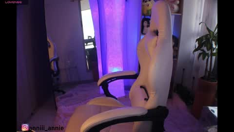 JEANNE no olvides seguirme dont forget follow me  uu online show from 06.01.26