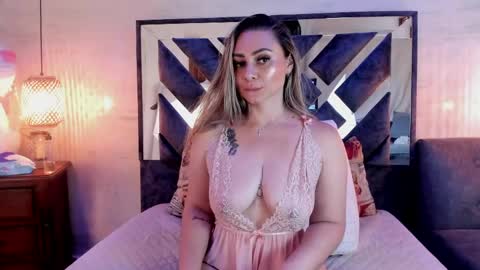 annie_vega17 online show from 04.25.26