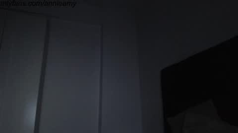 Annie online show from 02.21.25