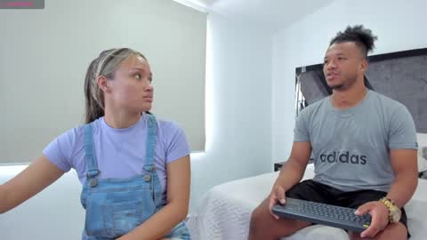 Annie and Stefan online show from 01.08.25