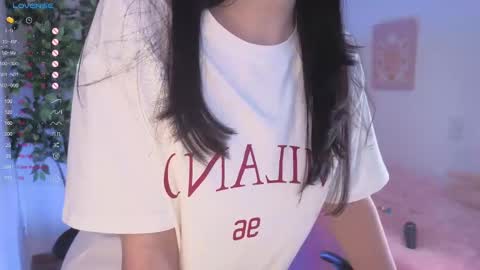 Snapshot of anniebrie chatting on 09.20.25 Cassandra online show from 09.20.25