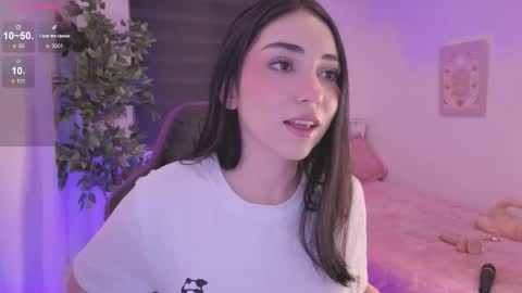 Snapshot of anniebrie chatting on 12.04.25 Cassandra online show from 12.04.25