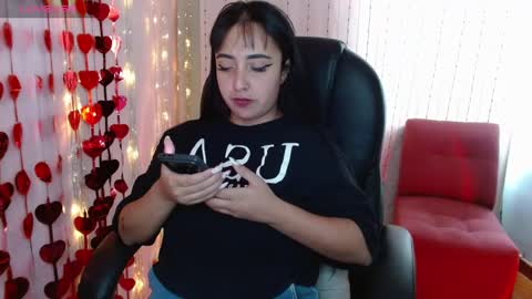   Annie  Independent model Hello all offline tokens are appreciated  thank you for your support.33 online show from 03.06.25