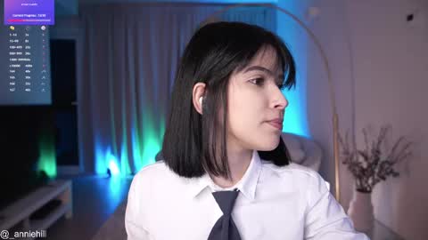 Snapshot of anniehillofficial_ chatting on 03.11.25 anniehillofficial_ online show from 03.11.25