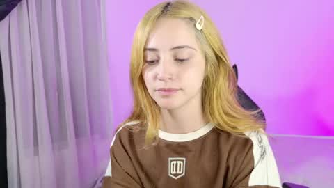 Annie online show from 04.29.26