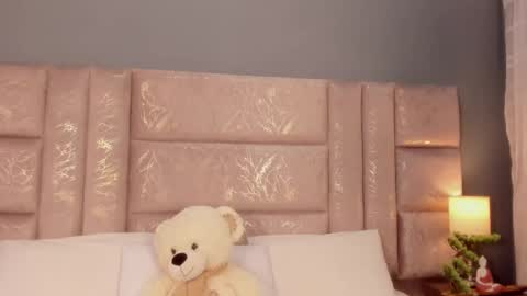 Snapshot of annienasty chatting on 09.18.25 Annie online show from 09.18.25