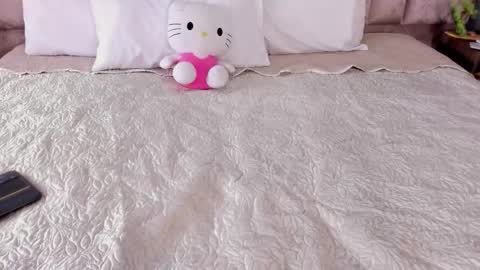 Snapshot of annienasty chatting on 11.01.25 Annie online show from 11.01.25