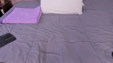 Snapshot of annienasty chatting on 11.09.25 Annie online show from 11.09.25