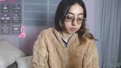 Snapshot of anniesparkle chatting on 03.26.26 Annie Sparkle online show from 03.26.26