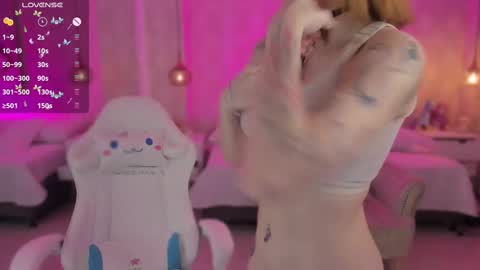 Snapshot of anniita_ chatting on 02.20.25 VIVIANNA online show from 02.20.25