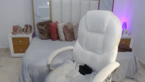 anna online show from 12.16.25