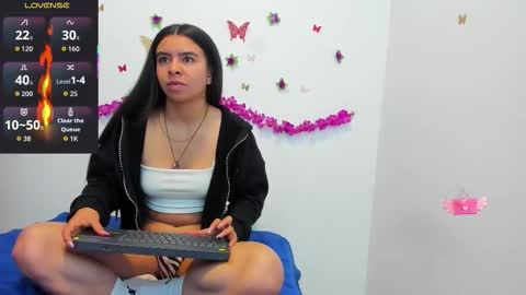 annie online show from 10.23.25