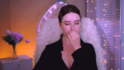 Snapshot of annterry chatting on 10.03.25 Ann Terry 3 online show from 10.03.25