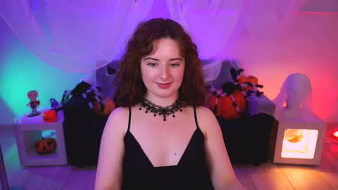 Snapshot of annterry chatting on 10.31.25 Ann Terry 3 online show from 10.31.25