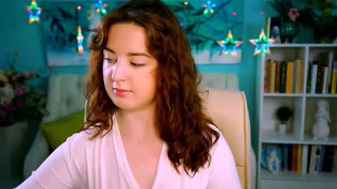 Snapshot of annterry chatting on 11.24.25 Ann Terry 3 online show from 11.24.25