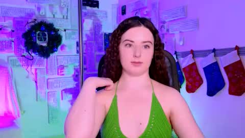 Snapshot of annterry chatting on 12.14.25 Ann Terry 3 online show from 12.14.25