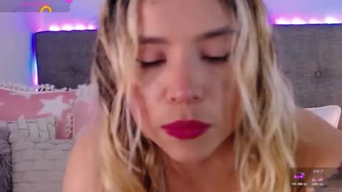 Antonella Lee online show from 02.02.26