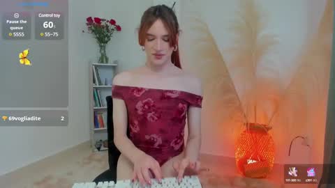 Anntonia Woods  online show from 02.14.25