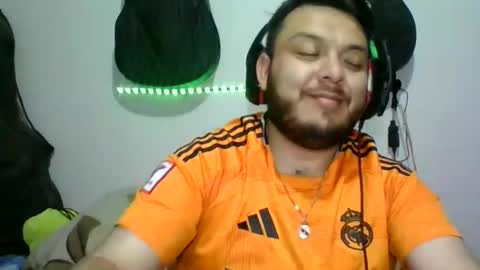 Snapshot of annubixxx69 chatting on 11.05.25 lion kennedy independent model moderator online show from 11.05.25