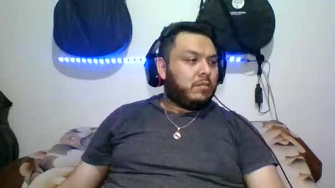 Snapshot of annubixxx69 chatting on 11.06.25 lion kennedy independent model moderator online show from 11.06.25