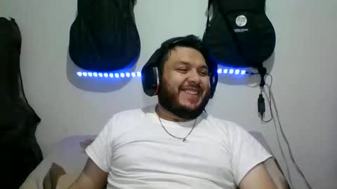 Snapshot of annubixxx69 chatting on 11.22.25 lion kennedy independent model moderator online show from 11.22.25