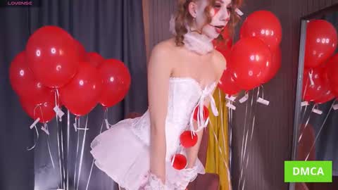 Annuetta online show from 10.31.25