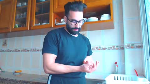 Snapshot of annuler_9 chatting on 02.12.25 adrenalinE online show from 02.12.25