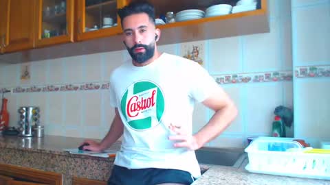 Snapshot of annuler_9 chatting on 02.19.25 adrenalinE online show from 02.19.25