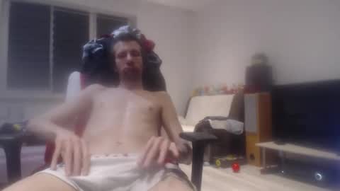 Snapshot of annumaker chatting on 03.23.26 LoyalDog online show from 03.23.26